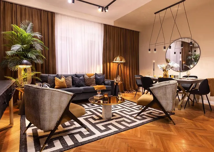 Qult - Maze Bucareste