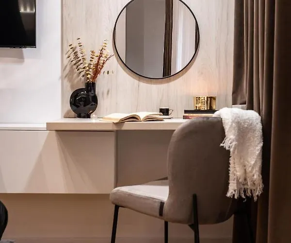 Qult - Maze * Βουκουρέστι