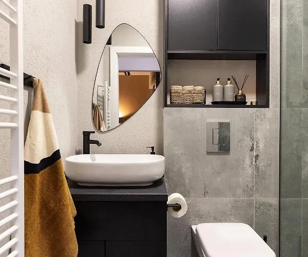 Qult - Maze Apartamento Bucareste