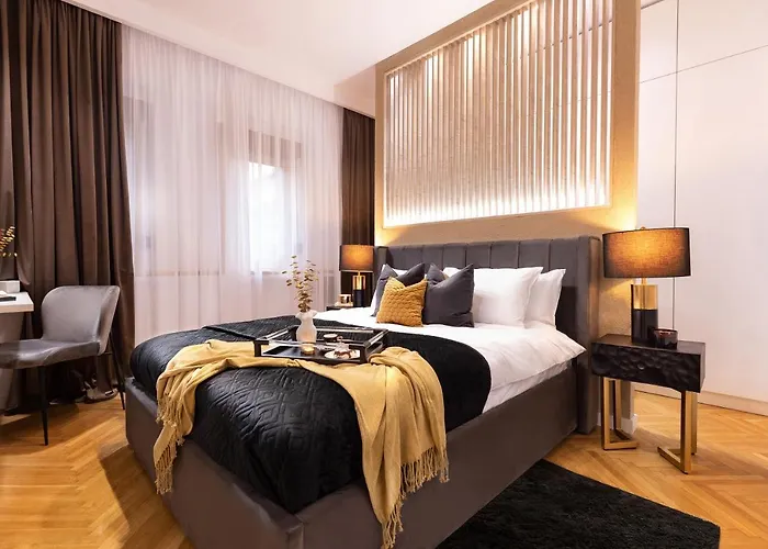 Qult - Maze * Bucureşti