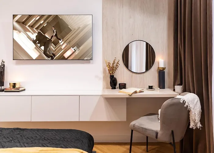 Qult - Maze * Bucureşti